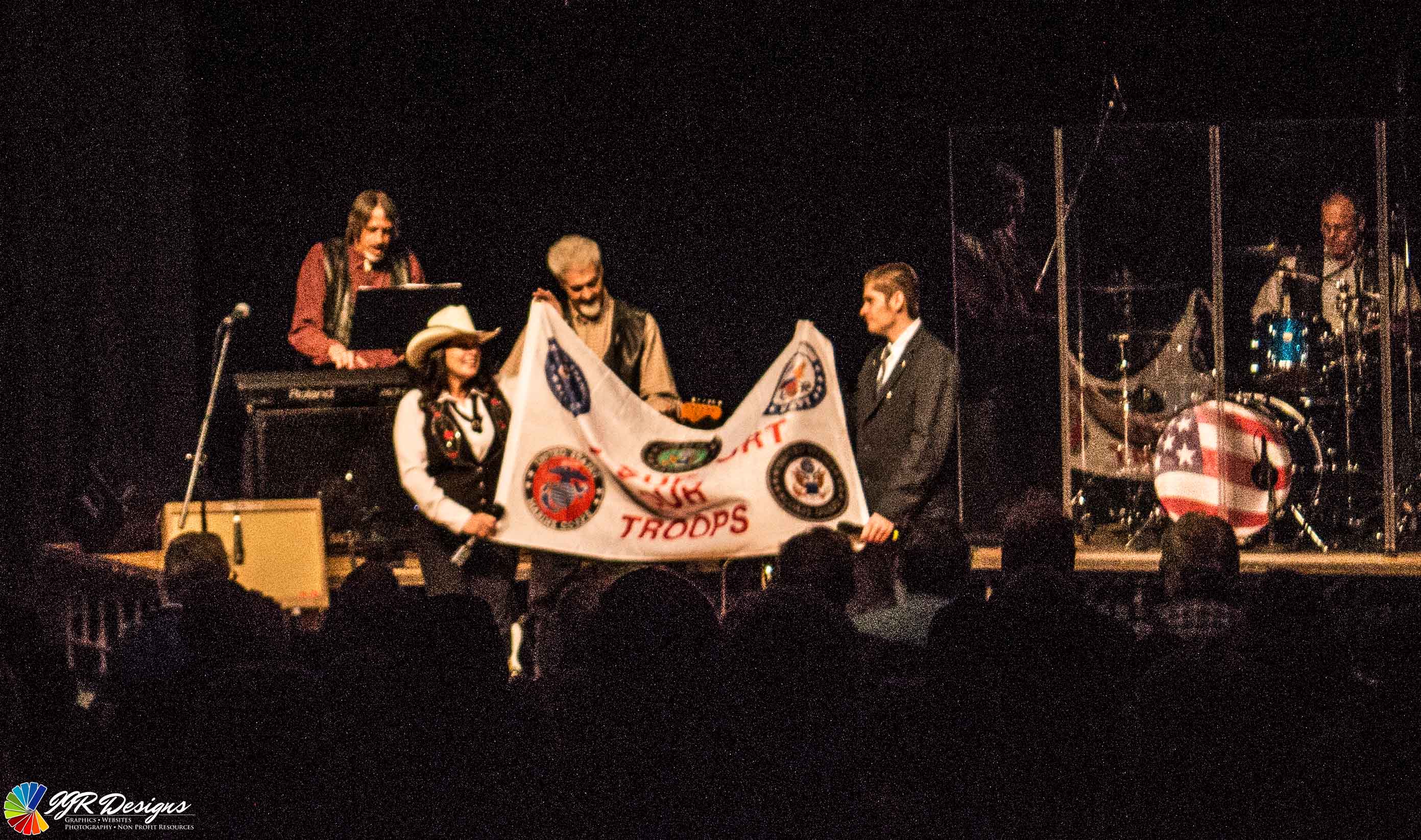 Maggie Mae & Heartland Country Band AND Leroy! | The Highground Maggie Mae & Heartland Country Band AND Leroy! | The Highground